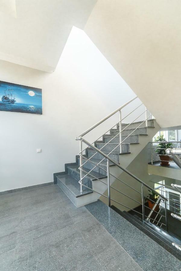 My House Villa Gonio Bagian luar foto